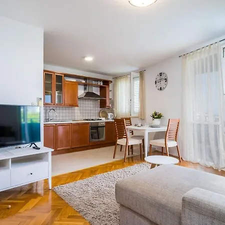 アパート Mioc ドゥブロブニク